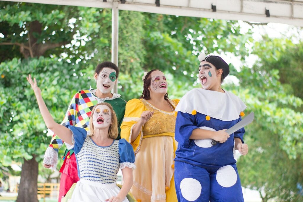 Grupo Teatral Aslucianas - "Um Amor de Carnava"