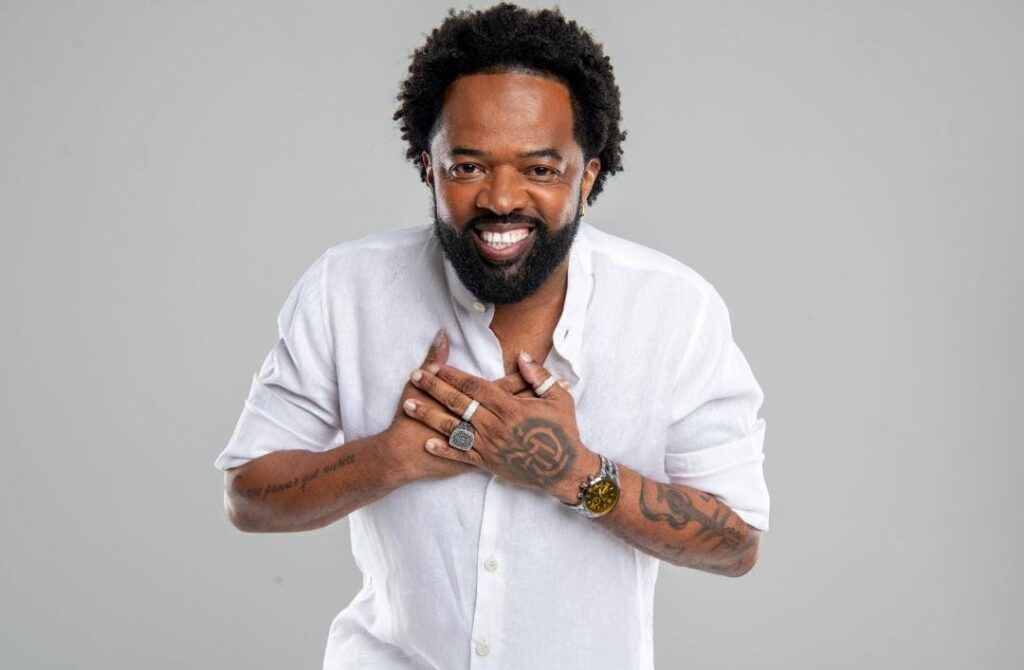 Cantora participa do projeto Conversa & Canção em bate-papo musical gratuito mediado por Maurício Pacheco